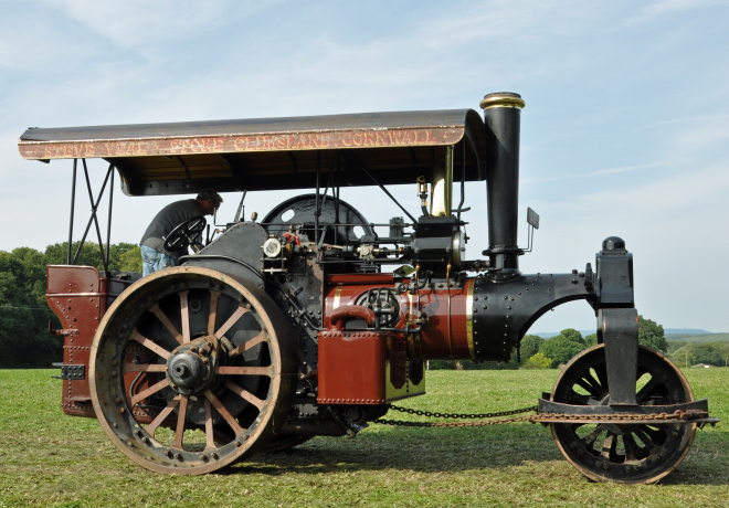 Blaker supports local steam and vintage show to raise money for Macmillan