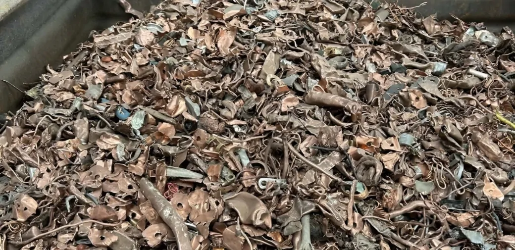 Mixed shredded metal scrap for recycling and separation